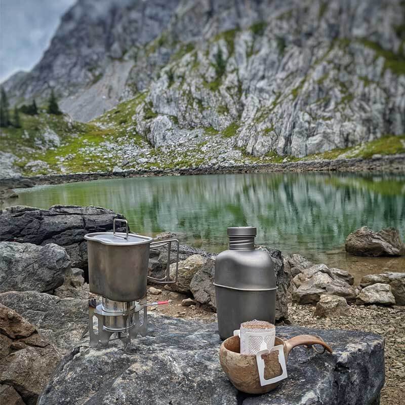 EMO Outdoor ORIGAMI stand with a power regulator for alcohol stove