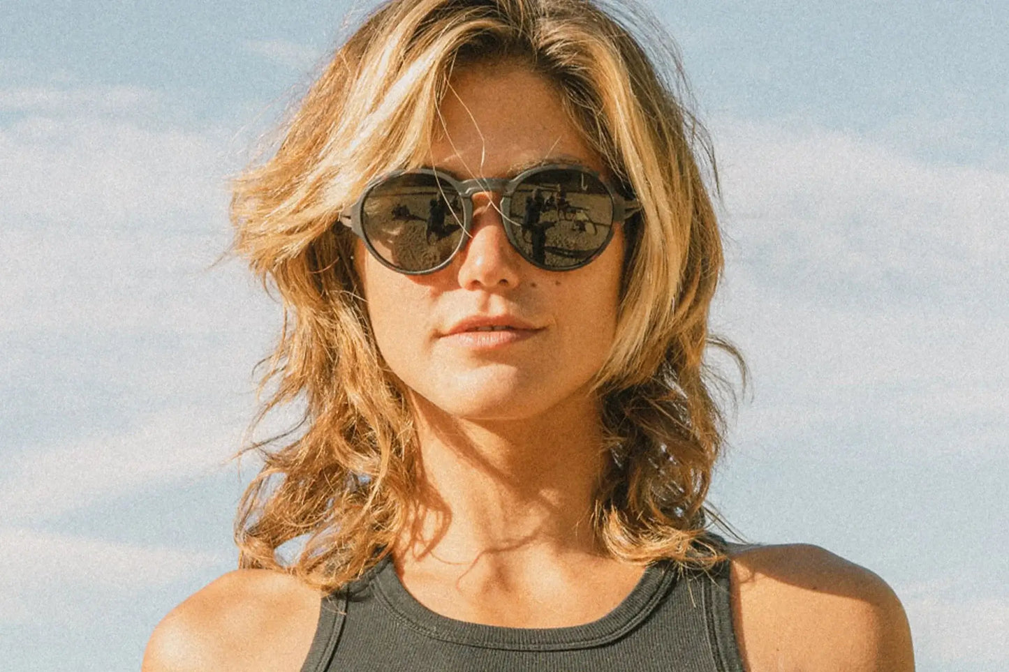 Ombraz VIALE Armless Sunglasses Narrow size