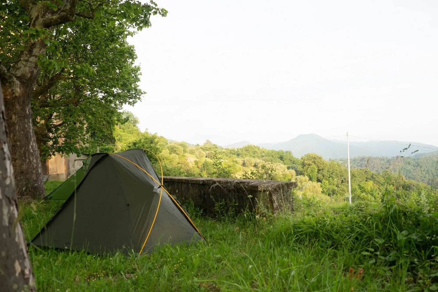 SIX MOON DESIGNS Lunar Orbiter Tent